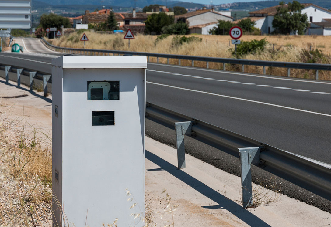 Velocidad máxima en vías urbanas