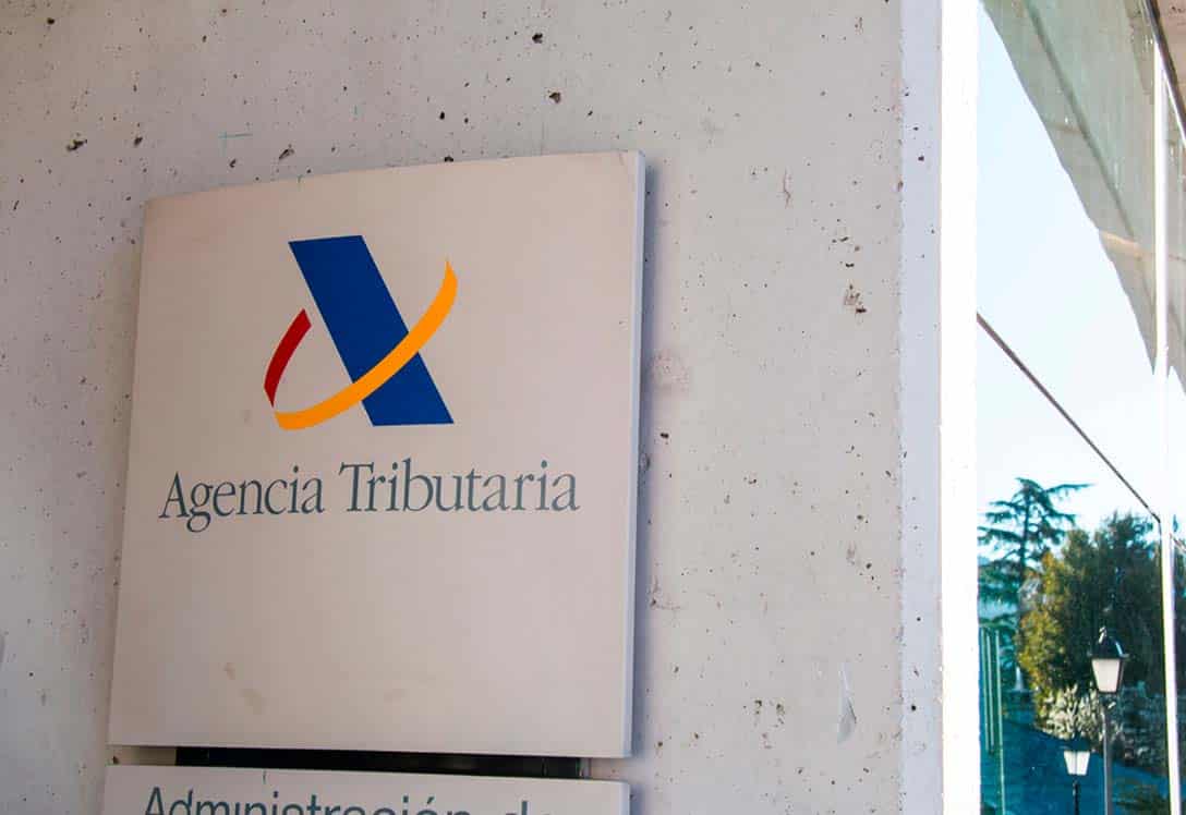 Entrada oficina agencia tributaria