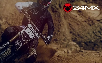 24MX Online de Europa con motorista