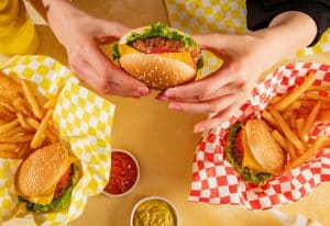 cesta alimentos picnic