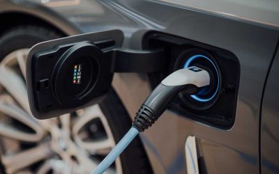 Deducción por coches eléctricos y puntos de recarga en casa