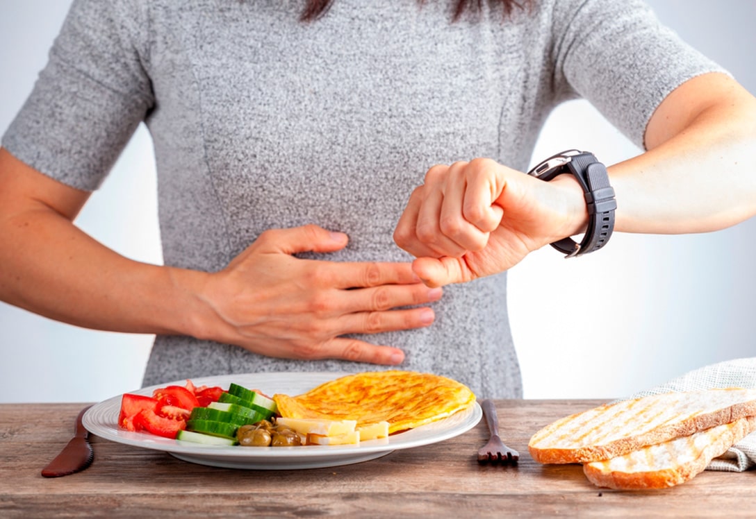 Plato con alimento sano