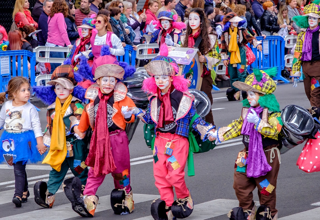 comparsa niños de carnaval