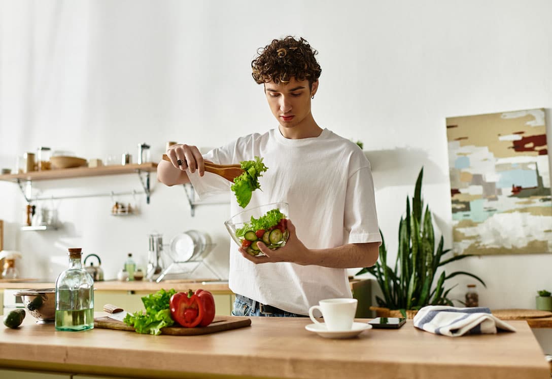 joven-alimentacion-saludable joven disfrutando de apetitivos saludables