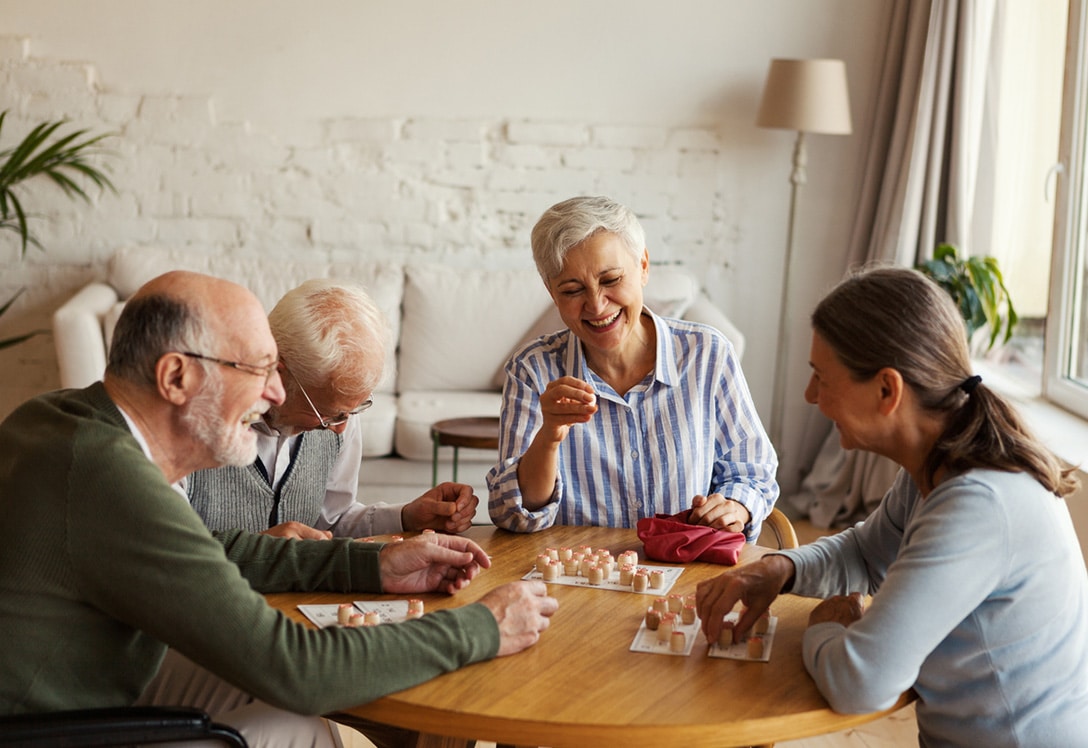 Personas mayores cohousing