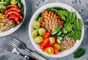 plato-alimento-antiiflamatorio cesta alimentos picnic